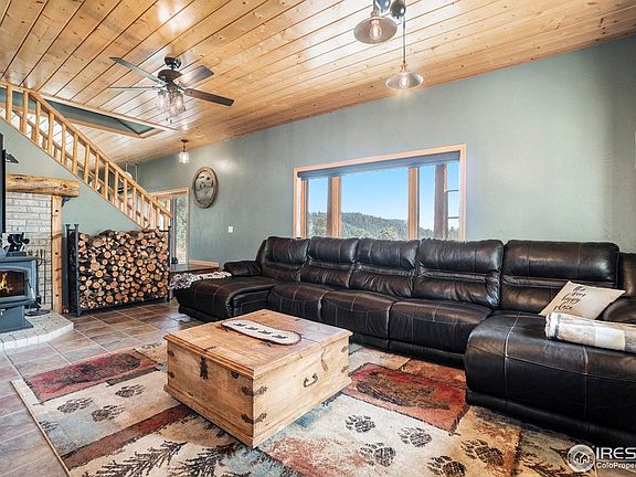 3rd image of 9753 Bardwell Ln