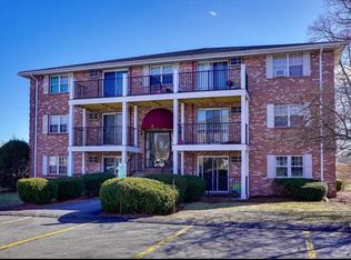 2 Karen Cir APT 17, Billerica, MA 01821