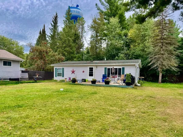206 Illinois St W, Eagle River, WI 54521