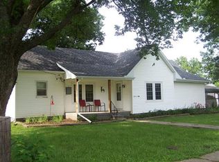 579 E Elm St, Moundville, MO 64771
