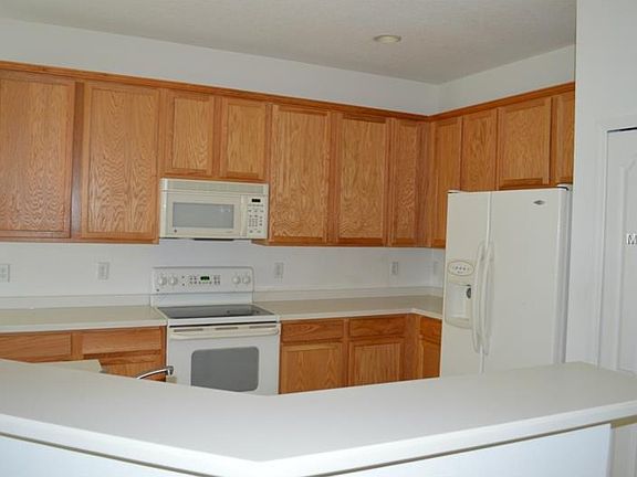 5th image of 520 York Dale Dr