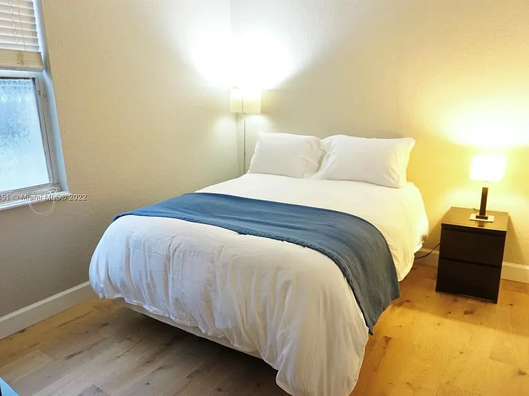 878 Lavender Cir — Photo 19