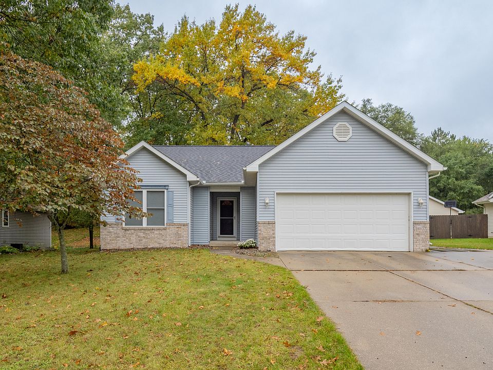 1st image of 363 Goldenview Dr