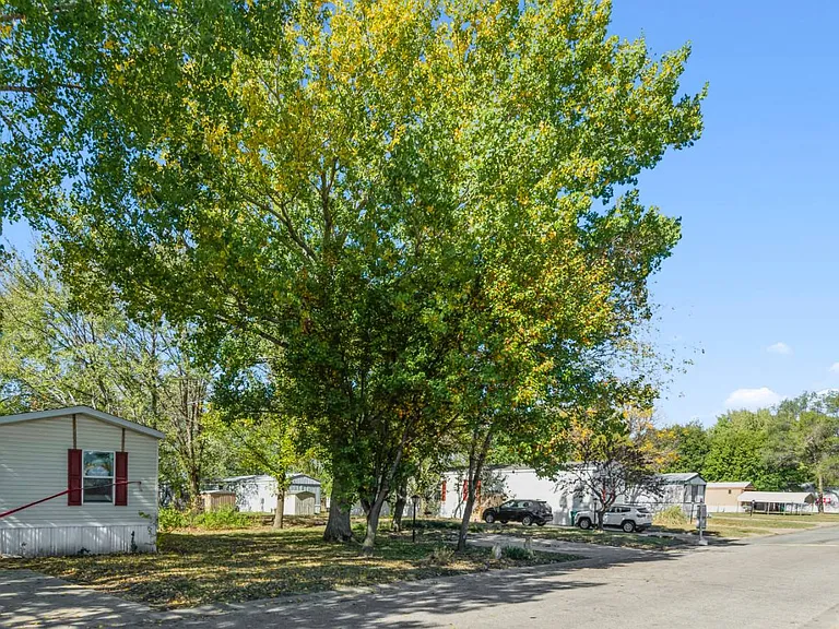 5434 S Kansas Ave — Photo 16