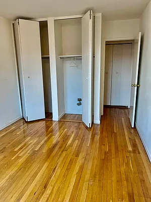 Sold by Randall Star Realty Inc | media 8