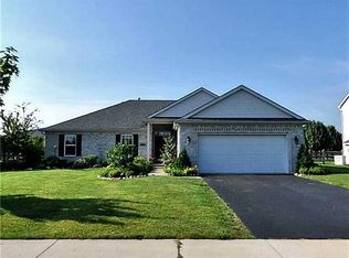 7839 Royal Hampton Ln, Waterville, OH 43566