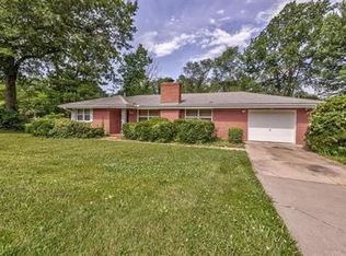 6800 Manchester Ave, Kansas City, MO 64133