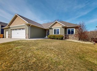 5023 Scenic View Dr SW, Rochester, MN 55902