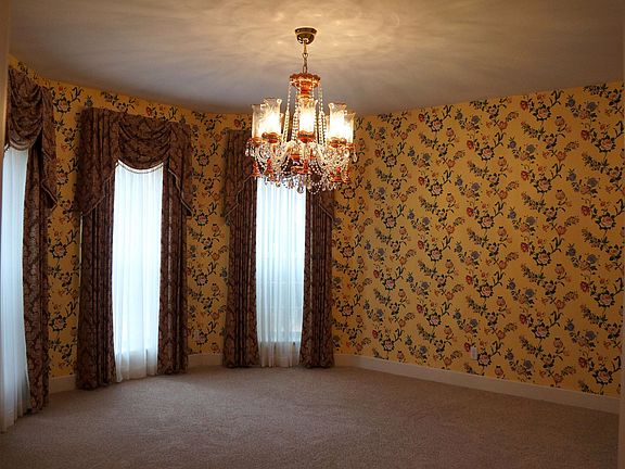 5th image of 4 Waterford Cir