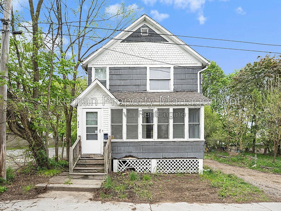 1st image of 434 Den Adel Ct