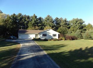 3998 Airport Rd, Oconto, WI 54153