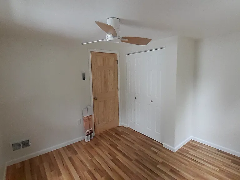 W Hickory St — Photo 10