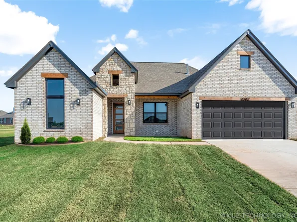 10702 S 279th East Ave, Coweta, OK 74429