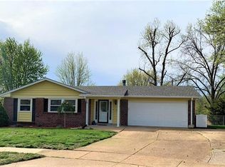 4670 Towne Centre Dr, Saint Louis, MO 63128
