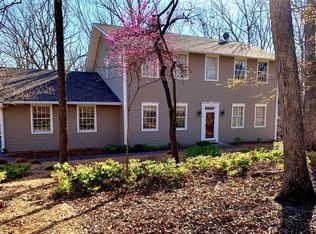 25 White River Ln, Defiance, MO 63341