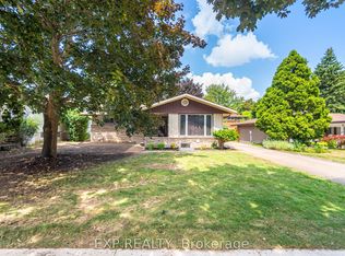 214 Forest Hill Dr, Kitchener, ON N2M 4G3