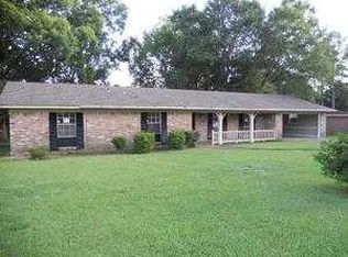 2908 Prince George Rd, Hattiesburg, MS 39402