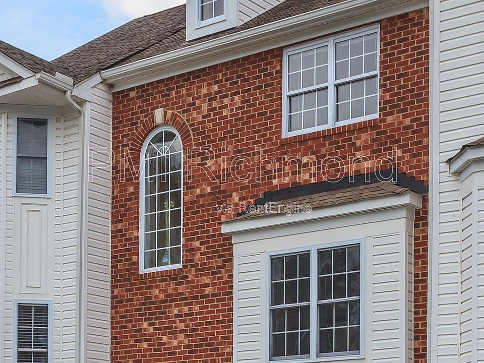 1st image of 6909 Stratford Townes Way
