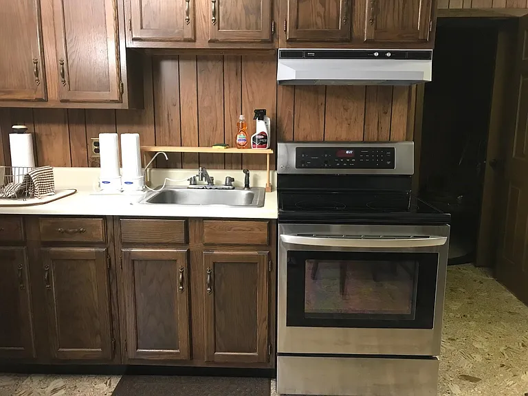 155 Willis Ave — Photo 6