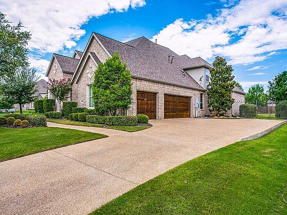 3 car garage side entry 
