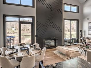 1281-1 E Main St, Blue Ridge, GA 30513