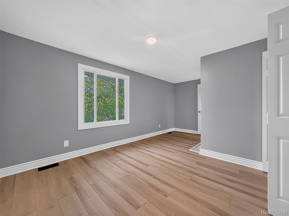 3103 Ferncliff Ave, photo 23