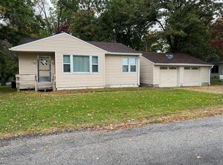 411 Wilson Ln, Fairview Heights, IL 62208