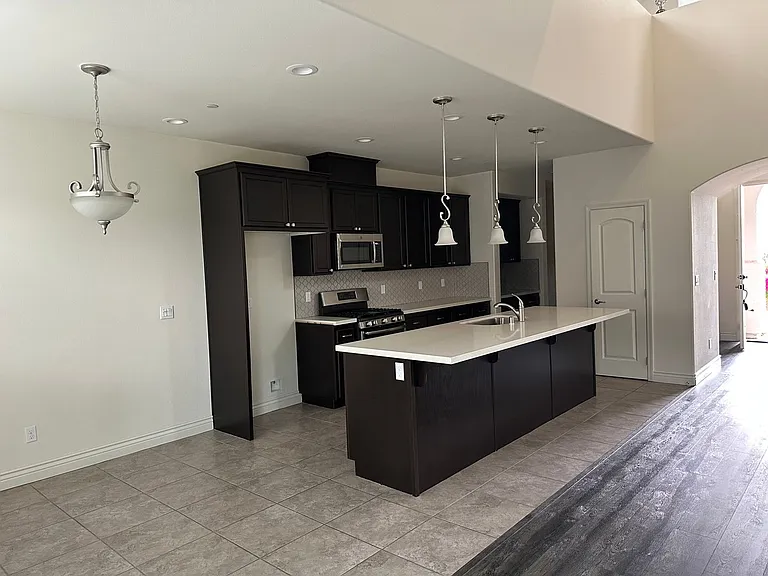 260 Waterfall Rd — Photo 5