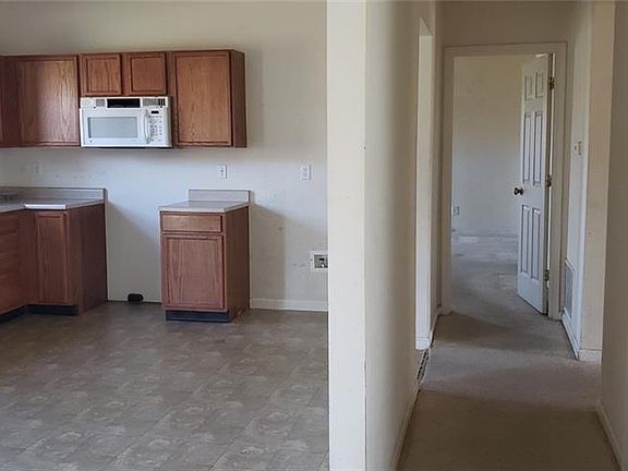 3rd image of 5738 Minden Dr