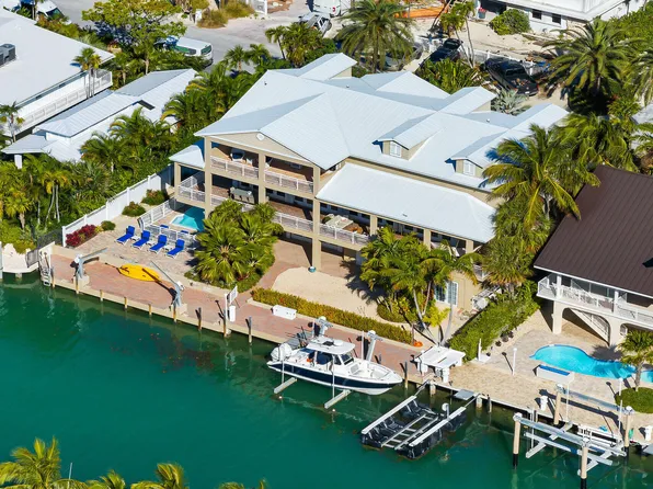 153 Stromboli Dr, Plantation Key, FL 33036