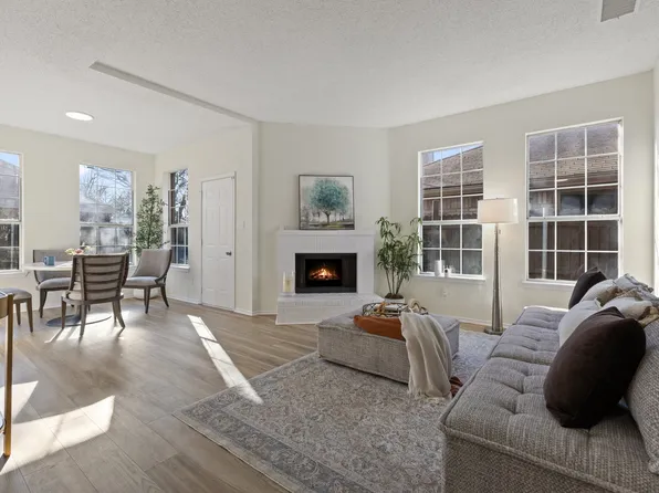 1166 Lombard Ln, Duncanville, TX 75137