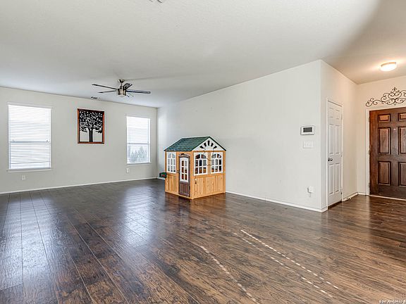 4th image of 12212 Amber Vista