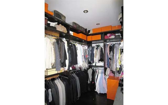 Sold by Douglas Elliman | media 27