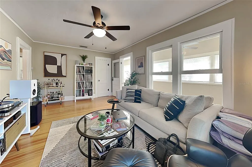 1 bed, 1.0 bath, 840 sqft, $2,245 — Photo 4