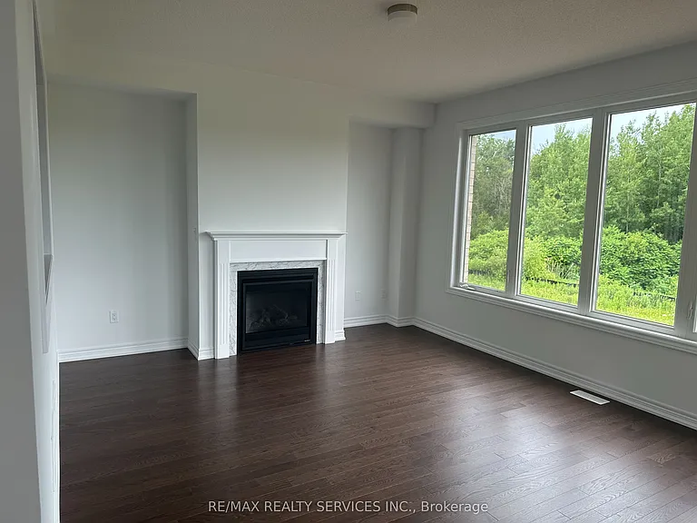 136 Thicketwood Ave — Photo 5