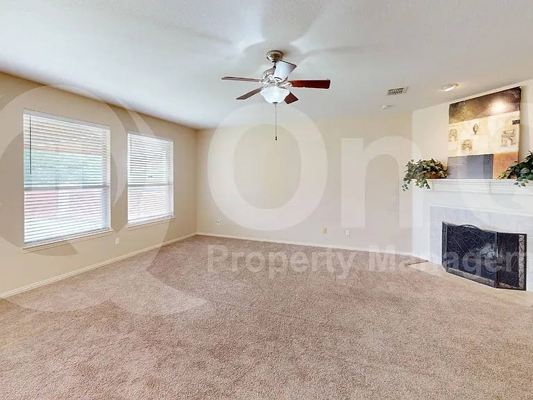 4800 Rum St — Photo 3