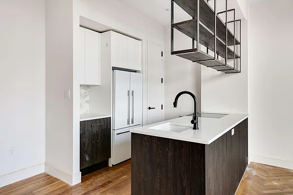 Rented by EXR | media 1