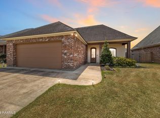 120 Olivewood Dr, Lafayette, LA 70508