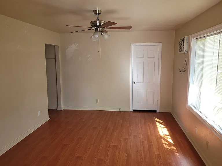 5107 Gordon Dr — Photo 8