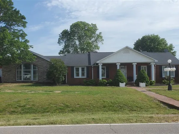 763 N Highway Cc, Bertrand, MO 63823