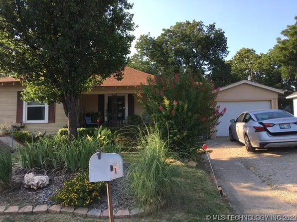 110 E Muskogee Ave, Sulphur, OK 73086