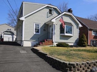 20 Seminole Ave, Dumont, NJ 07628