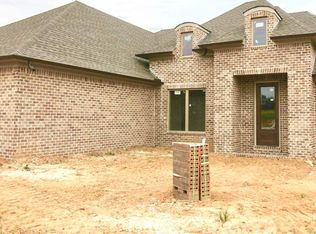 40 Weeping Willow Way, Humboldt, TN 38343