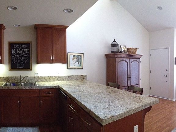 3rd image of 3250 Foothill Dr APT 4
