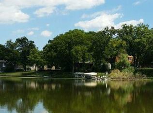 147 Wildwood Dr, Ingleside, IL 60041