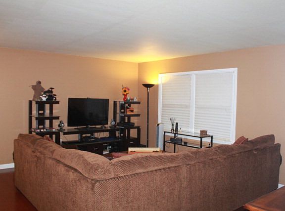 3rd image of 2535 Seminole Pl