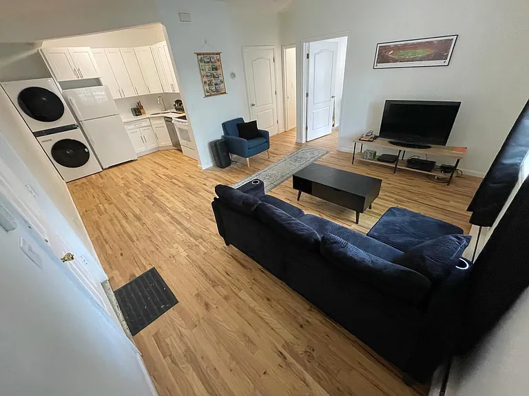 206 Wilson Ave #1 — Photo 1