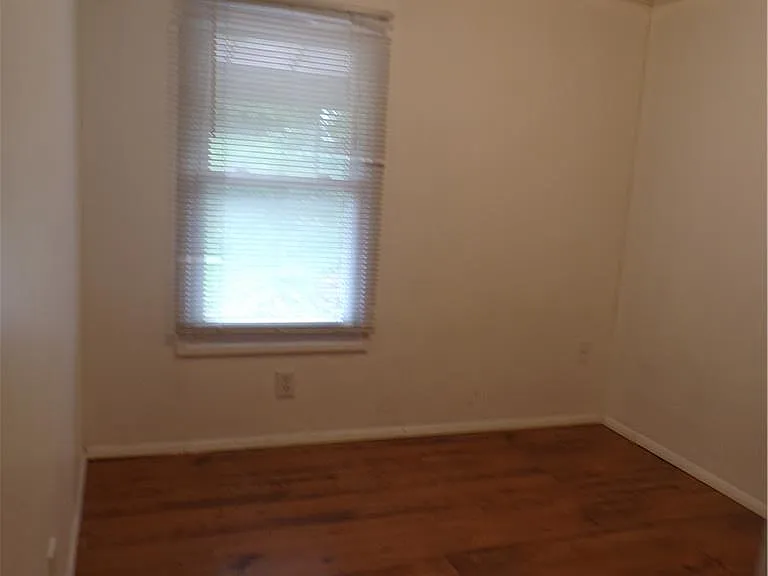 717 Washington St — Photo 10