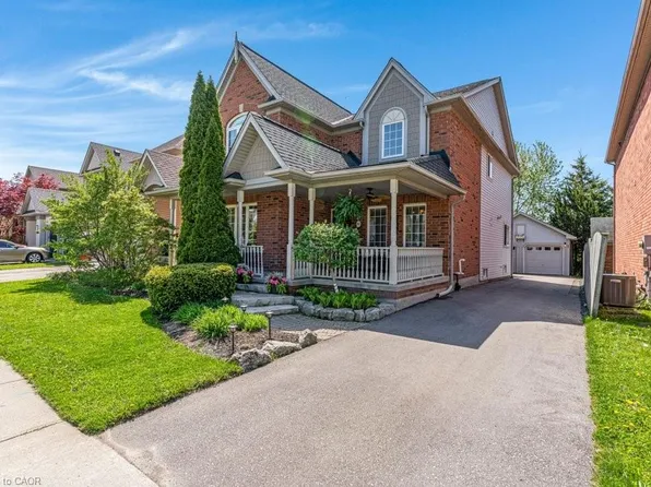602 Yarmouth Dr, Waterloo, ON N2K 4C1