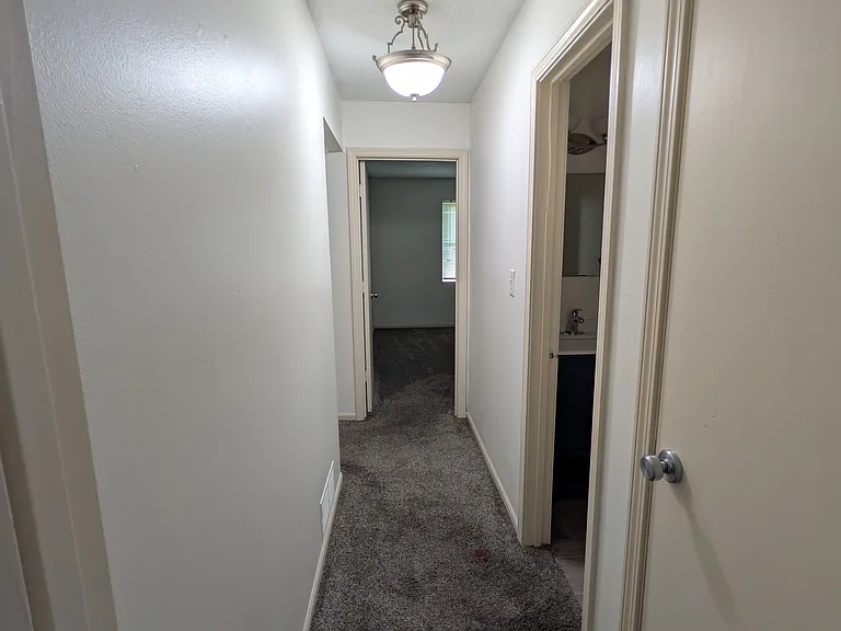 9509 W 86th St — Photo 28